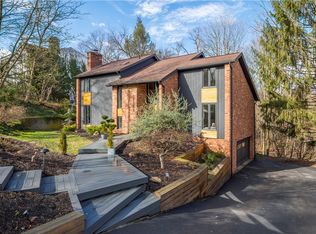 2253 Clairmont Dr, Pittsburgh, PA