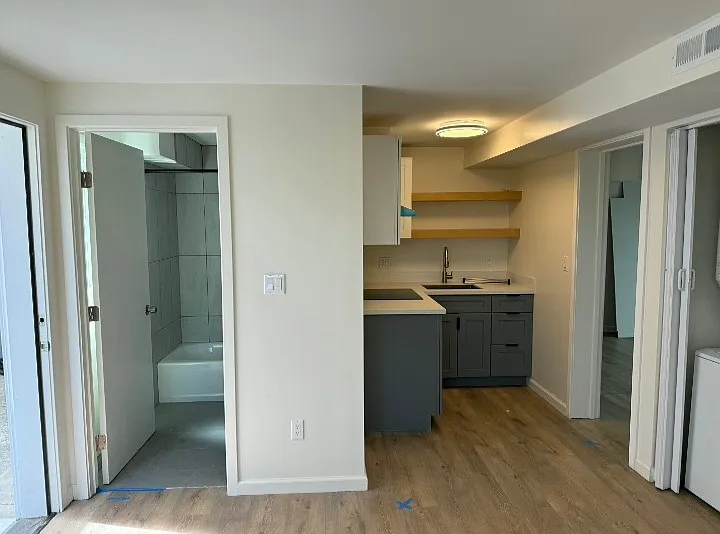 Fairview Ave — Photo 6
