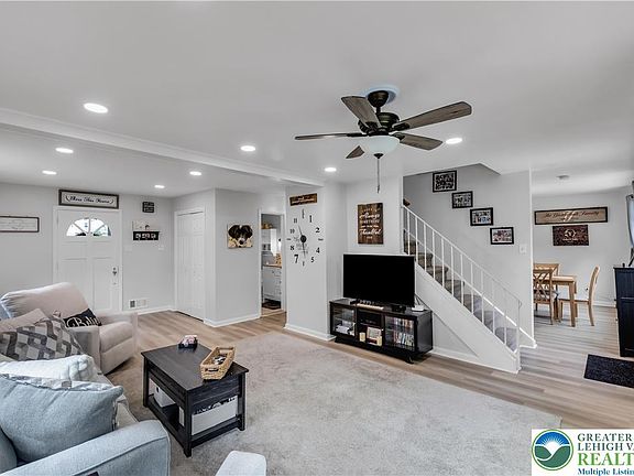 4th image of 2718 Boyd St