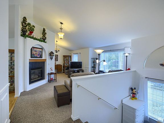 2nd image of 30432 101st Pl SE