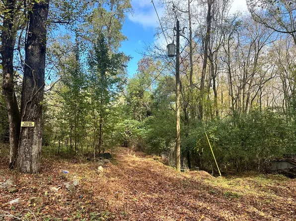 9933 Wylie Rd, Hopkins, SC 29061