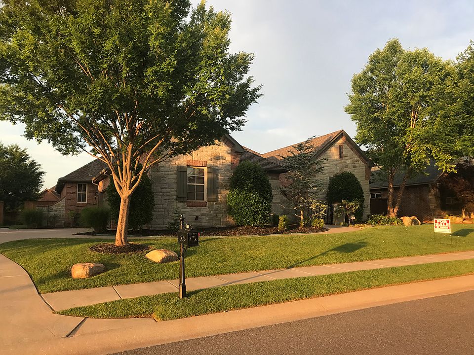 1st image of 7604 NW 134th St