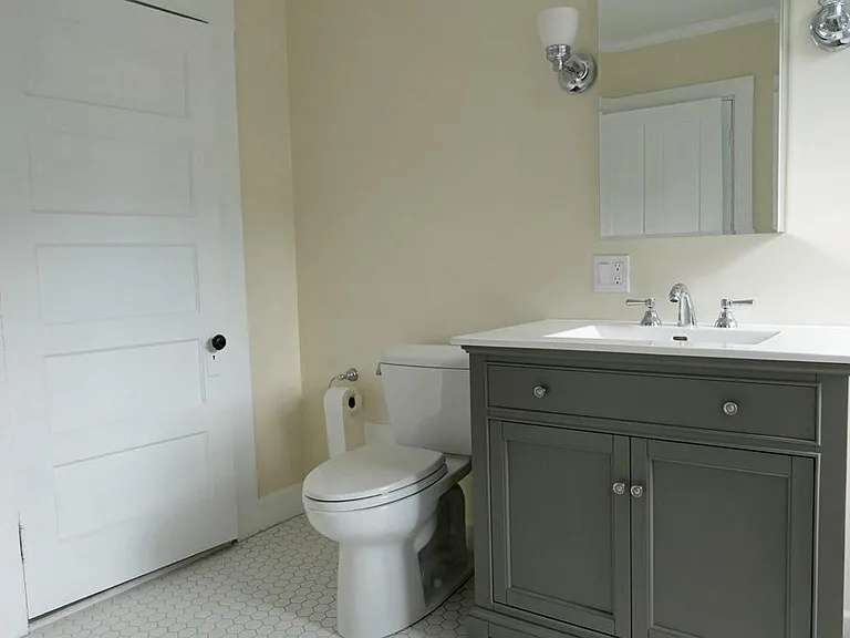 81 Oxford St #3 — Photo 8