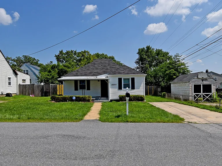 8002 Shelley Dr — Photo 1
