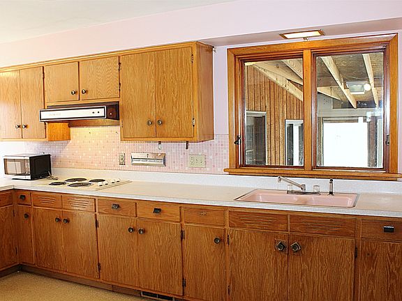 5th image of 2718 Wellington Rd