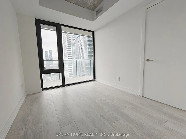 47 Mutual St #2302 — Photo 13
