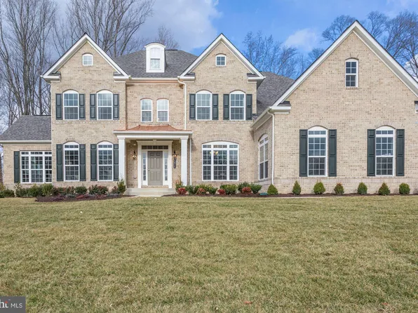 2106 Saint James Rd, Accokeek, MD 20607