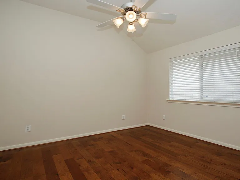 15938 Cottage Ivy Cir — Photo 28