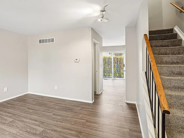 Midtown Park Apartments — Photo 38