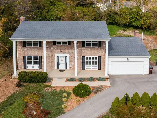 328 Ardon Ln, Cincinnati, OH 45215
