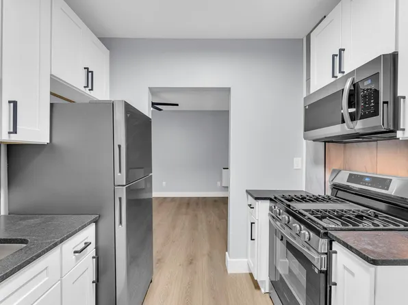 12009 Clifton Blvd APT 10, Lakewood, OH 44107