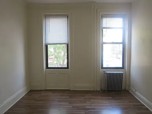 Rented by Target Realty Group | media 16