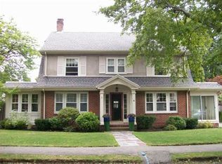 4 Francis Rd, Swampscott, MA 01907