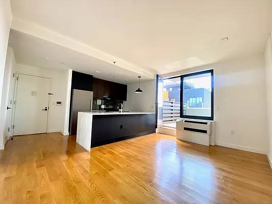 Rented by Zjama Realty Corp | media 1