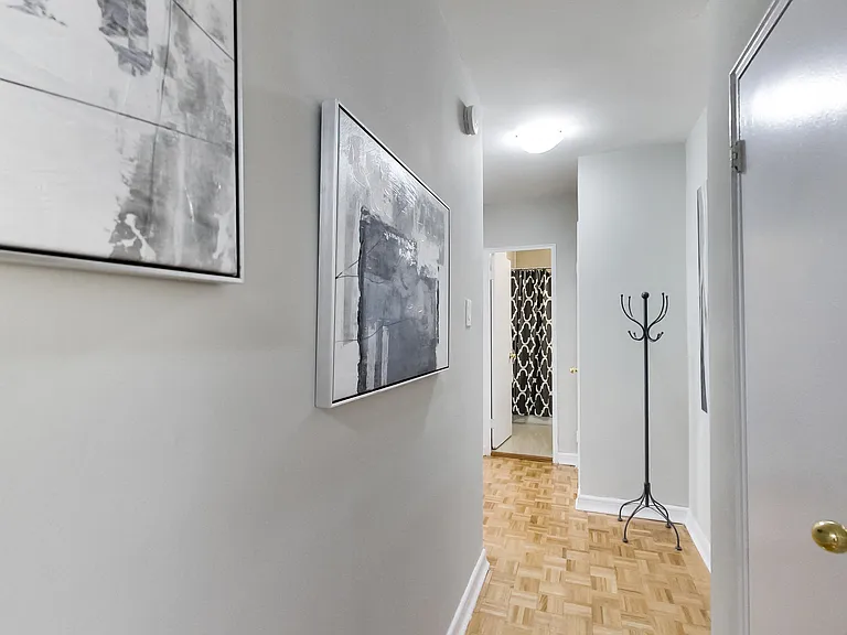 460 Eglinton Ave E #503 — Photo 91