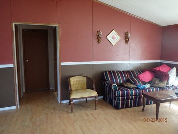 5th image of 115 Carmel Ln