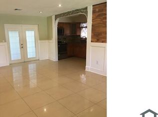 7660 Taft St, Pembroke Pines, FL 33024