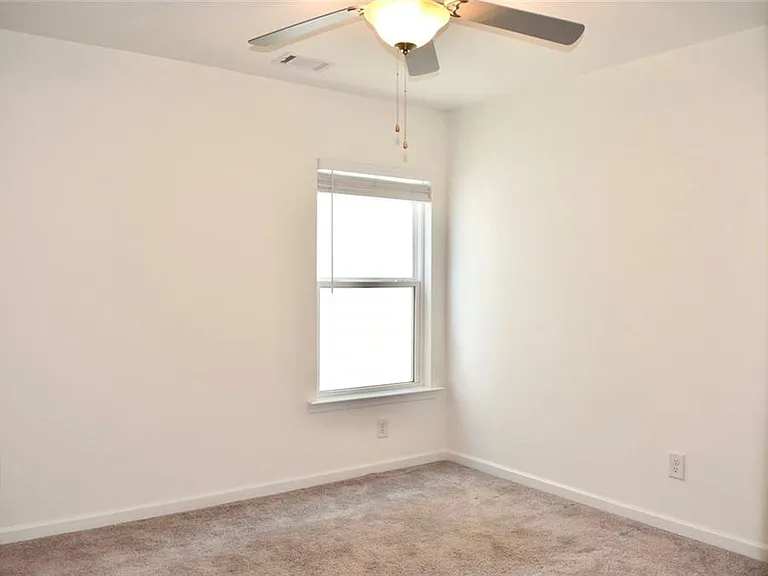 541 Ruths Dr — Photo 30