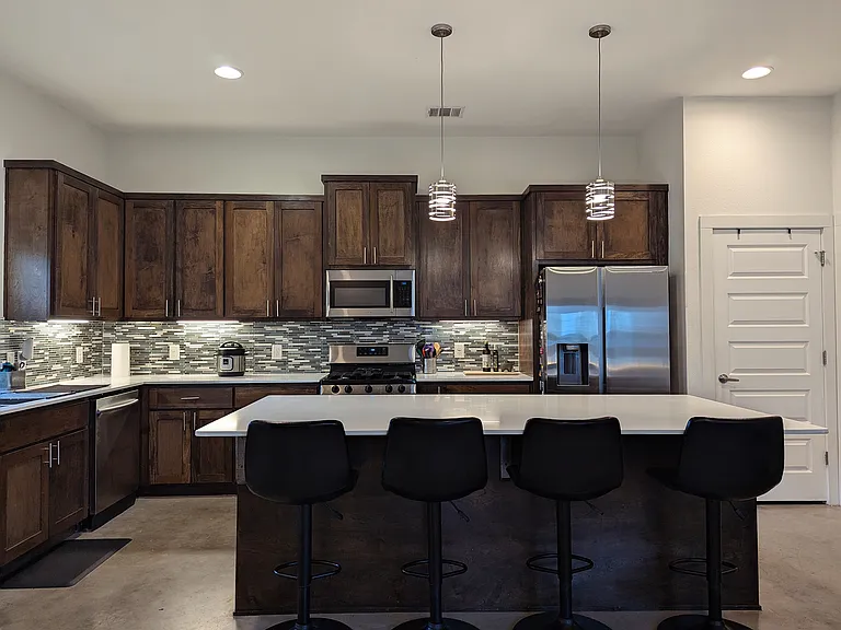 7612 Providence Ave #B — Photo 3