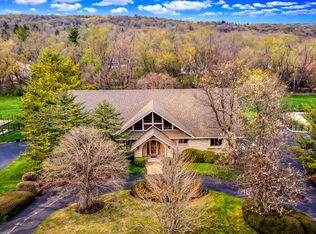 38W710 Bonnie Ct, Saint Charles, IL 60175