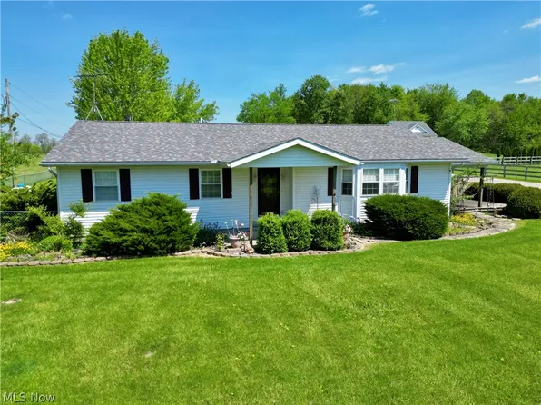 2760 Flint Ridge Rd, Hopewell, OH 43746
