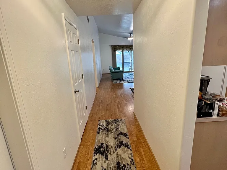 1902 Regal Ave — Photo 17