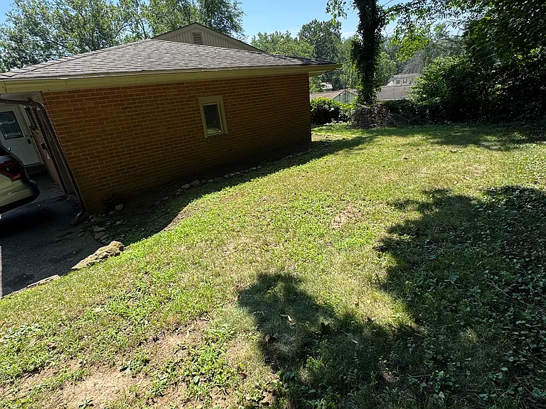 4216 Shrine St NW — Photo 15