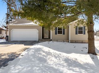 4341 M Ave NW, Cedar Rapids, IA 52405