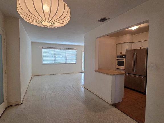 5th image of 2000 N 31st Avenue