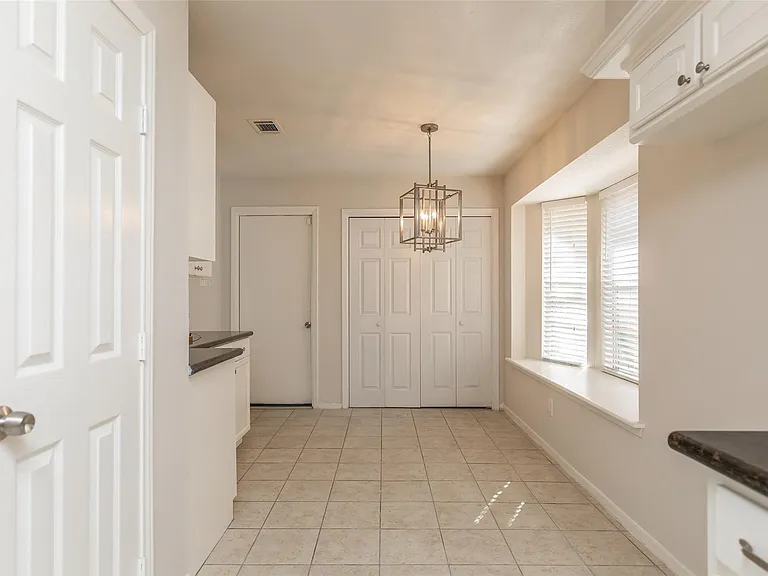 46 N Deerfoot Cir — Photo 11