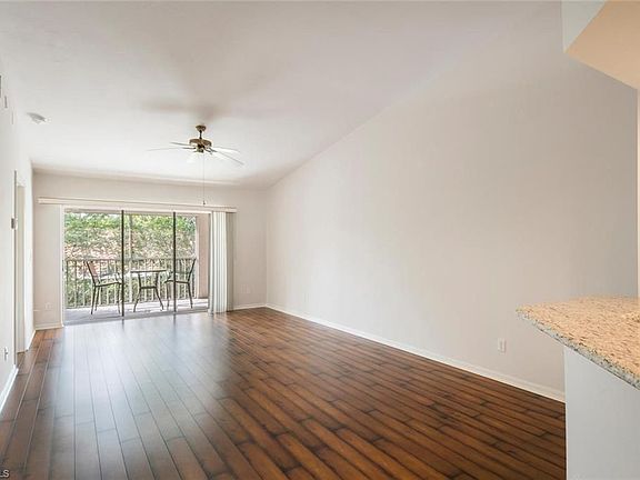 4th image of 821 Gulf Pavilion Dr #202
