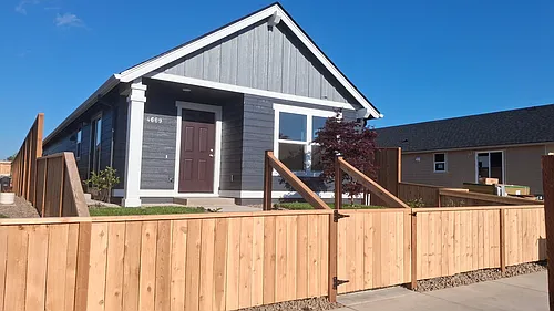 4669 Harrier St SE Photo 1