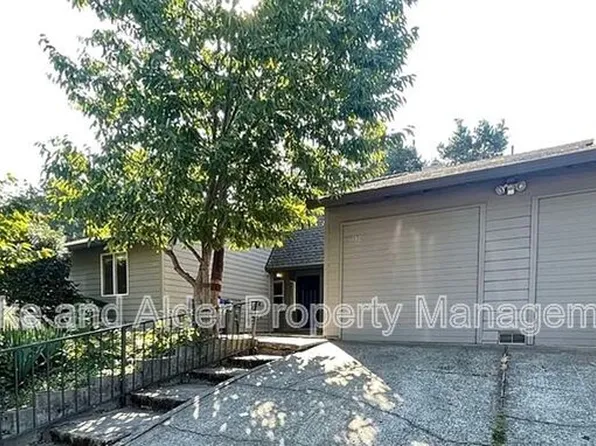 2410 SE 9th Ct, Gresham, OR 97080