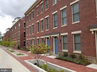 906 Heights Aly SE, Washington, DC 20032