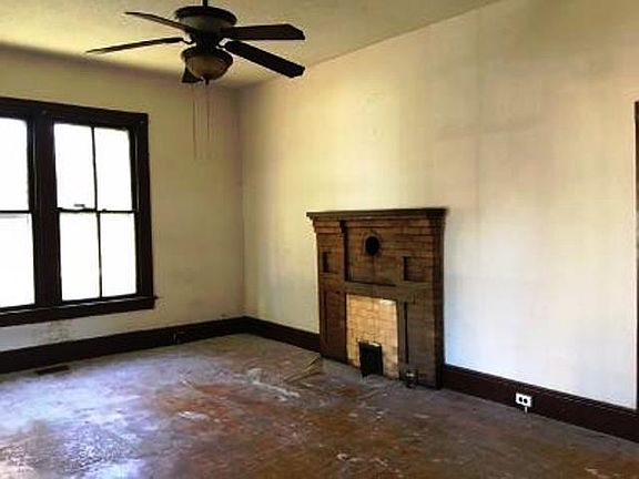4th image of 3009 Galbraith St