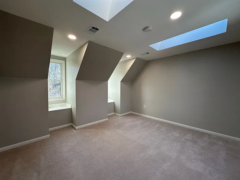 11560 Holly Briar Ln — Photo 25