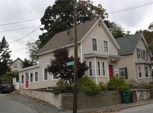 823 Lawrence St, Lowell, MA 01852