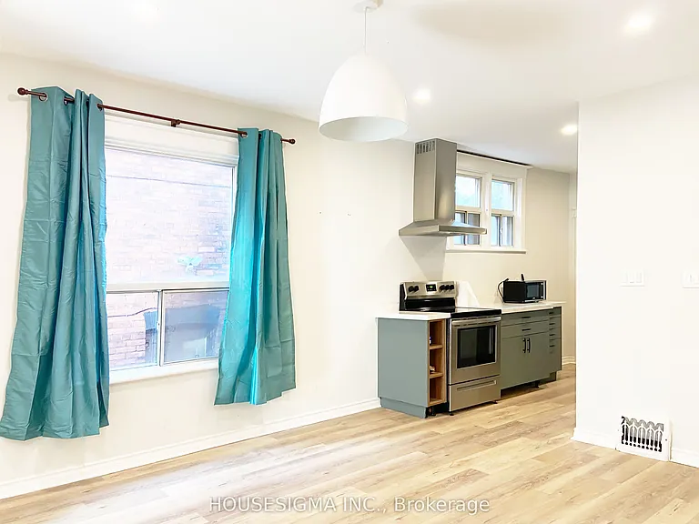 19 Erie Ave — Photo 4