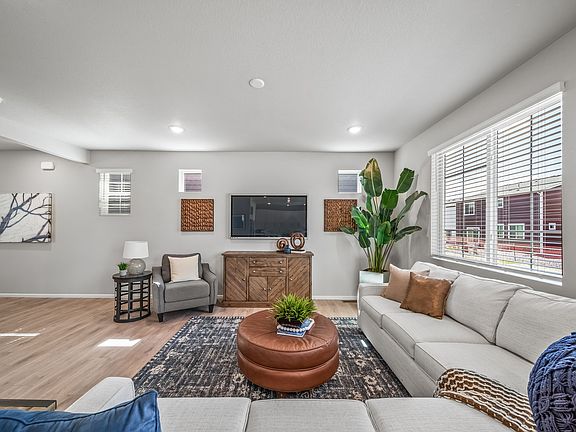5th image of 7084 N Cairns Way