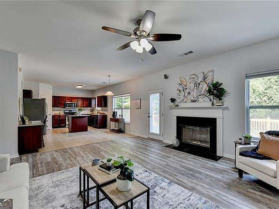 4th image of 220 Nichols Dr