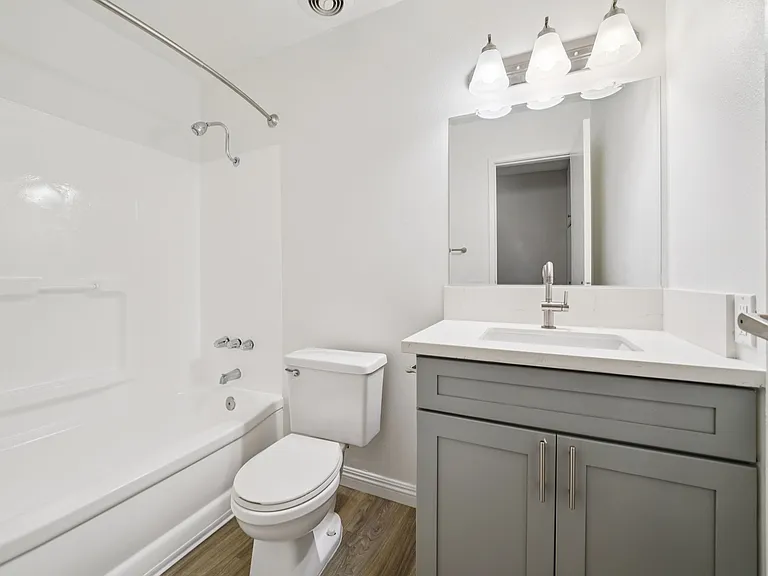 Dwell Apartment Homes — Photo 33