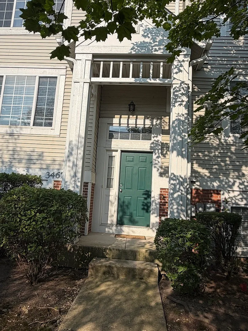 3 bed, 2.5 bath, 1806 sqft, $2,975 — Photo 1