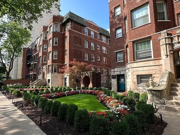 2740 N Hampden Ct #2742-4D
