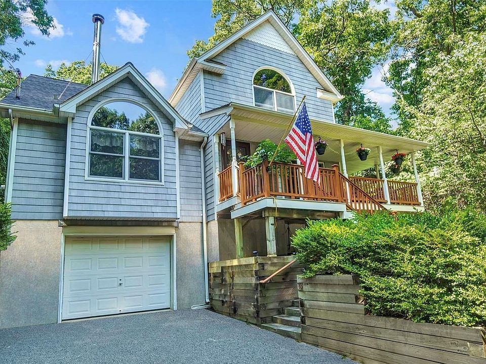 1st image of 1645 Bayview Avenue