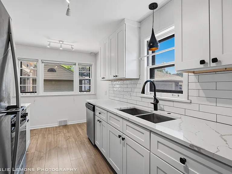 4089 Western Ave — Photo 4