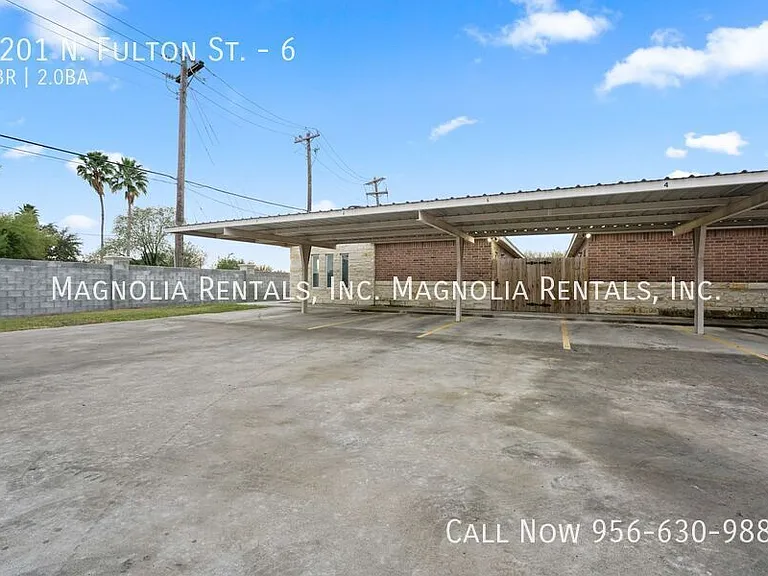 2201 N Fulton St #6 — Photo 2