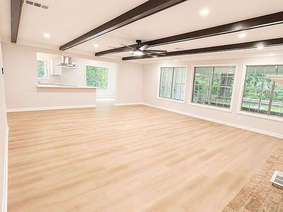 4th image of 3229 Newman Ln