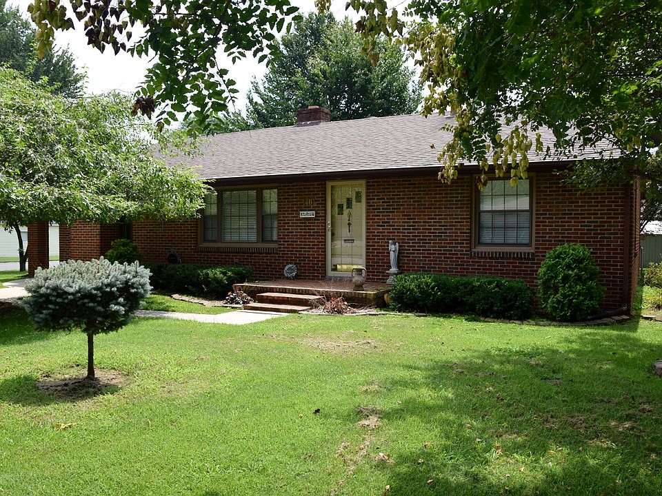 1st image of 1404 Maple Ave