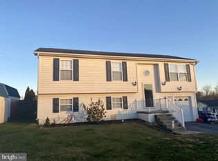 6 Arctic Ave, Hedgesville, WV 25427