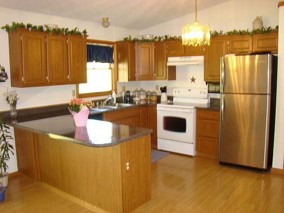 5th image of 663 Crestrose Dr